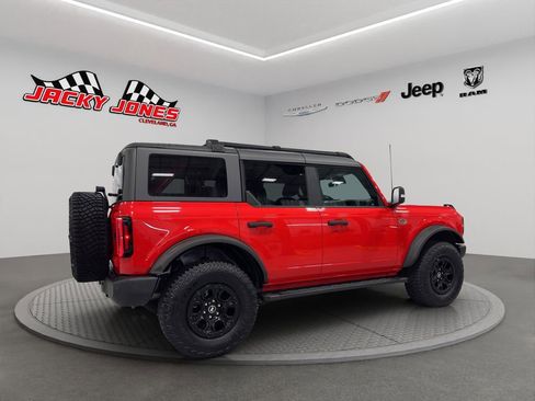 Used 2023 Ford Bronco Wildtrak image 6