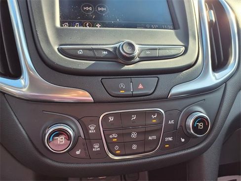 Used 2022 Chevrolet Equinox LT image 65
