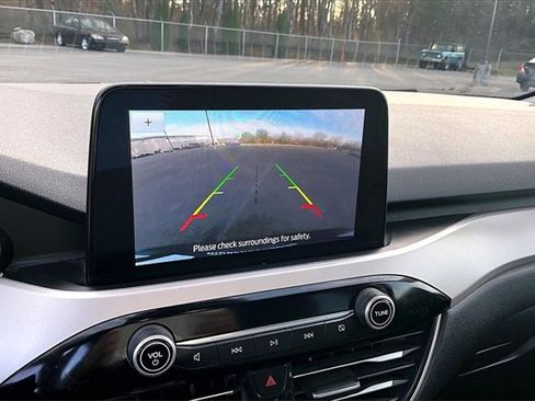 Used 2021 Ford Escape SE image 13