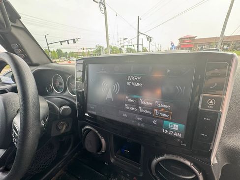 Used 2015 Jeep Wrangler Unlimited Sport AWD/4WD image 25