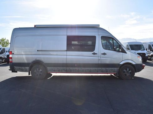 Used 2013 Mercedes-Benz Sprinter 2500 image 5