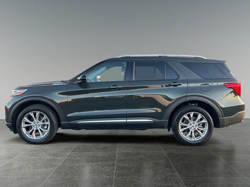 Used 2022 Ford Explorer Limited AWD/4WD image 4