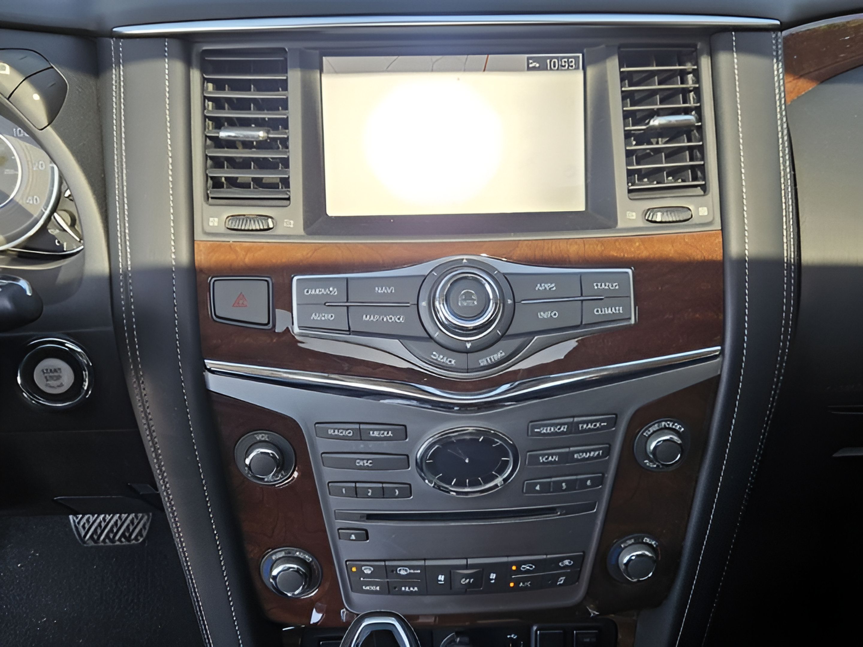 Used 2019 INFINITI QX80 Luxe w/ All-Season Package RWD image 20