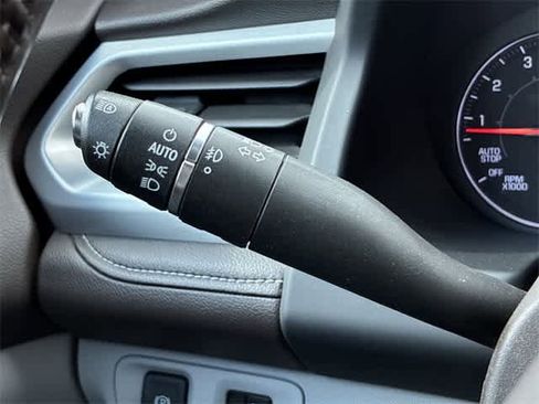 Used 2021 GMC Acadia SLT w/ Trailering Package image 27