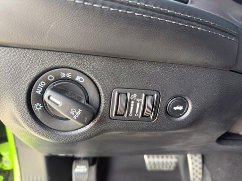 Used 2023 Dodge Challenger R/T w/ Plus Package image 32