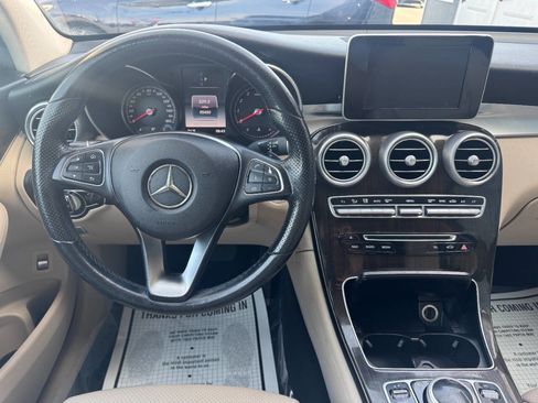 Used 2019 Mercedes-Benz GLC 300 image 14