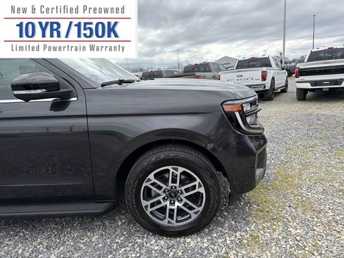 Used 2025 Ford Expedition Active image 4