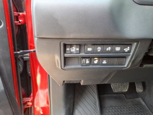 Used 2023 Toyota Tundra Limited w/ Power Package image 16