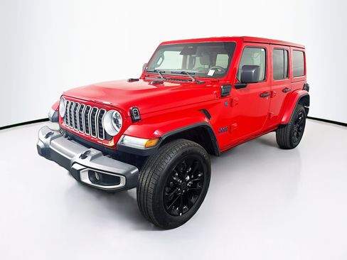 Used 2025 Jeep Wrangler Sahara w/ Safety Group image 3