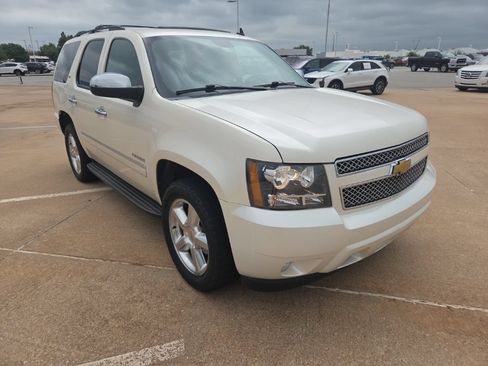 Used 2013 Chevrolet Tahoe LTZ RWD image 2