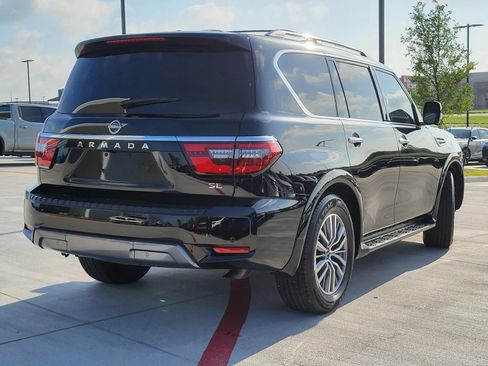 Used 2023 Nissan Armada SL w/ Captain's Chairs Package AWD/4WD image 5