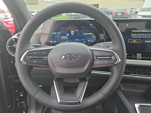 New 2026 Chevrolet Equinox LT w/ Convenience Package II image 17