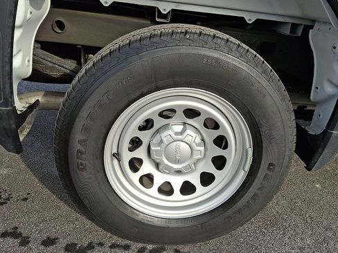 Used 2024 GMC Sierra 1500 Pro w/ Convenience Package image 11