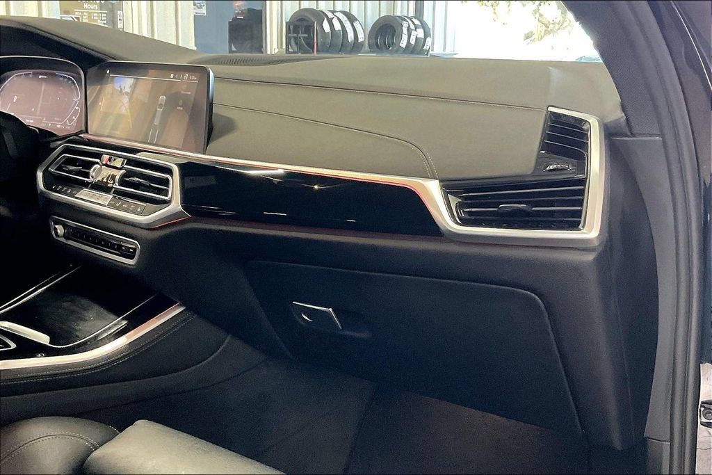 Used 2022 BMW X5 xDrive45e AWD/4WD image 24