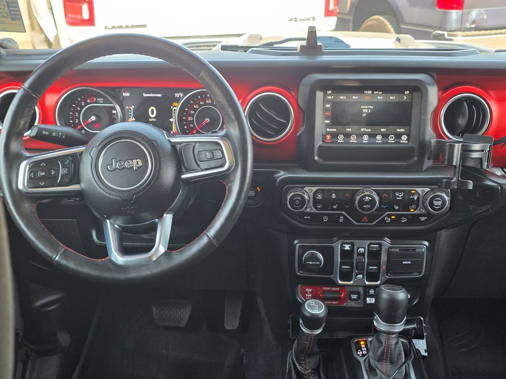 Used 2020 Jeep Wrangler Unlimited Rubicon w/ LED Lighting Group AWD/4WD image 11