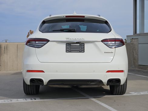Used 2022 Maserati Levante GT image 7