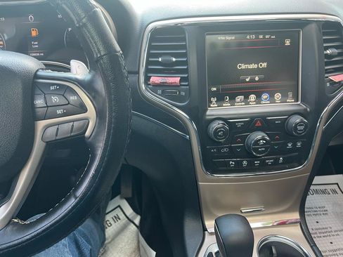 Used 2017 Jeep Grand Cherokee Limited AWD/4WD image 22