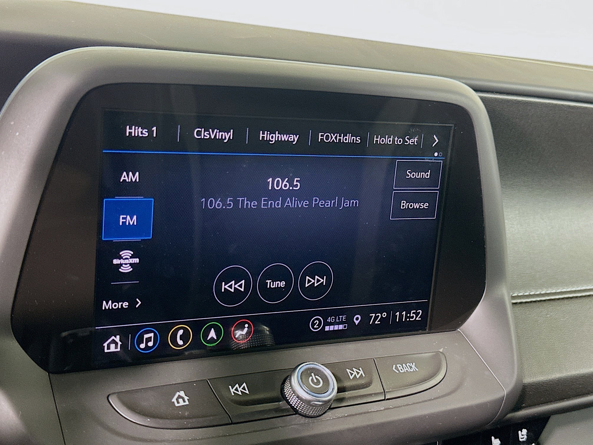 Used 2021 Chevrolet Camaro SS RWD image 21