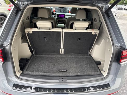 Certified 2025 Volkswagen Atlas SEL Premium R-Line AWD/4WD image 11