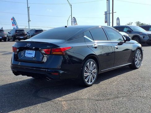 Used 2024 Nissan Altima 2.5 SL FWD image 8