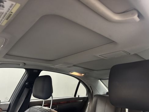 Used 2009 Mercedes-Benz S 550 4MATIC image 13
