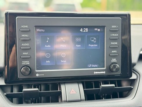 Used 2022 Toyota RAV4 LE AWD/4WD image 19