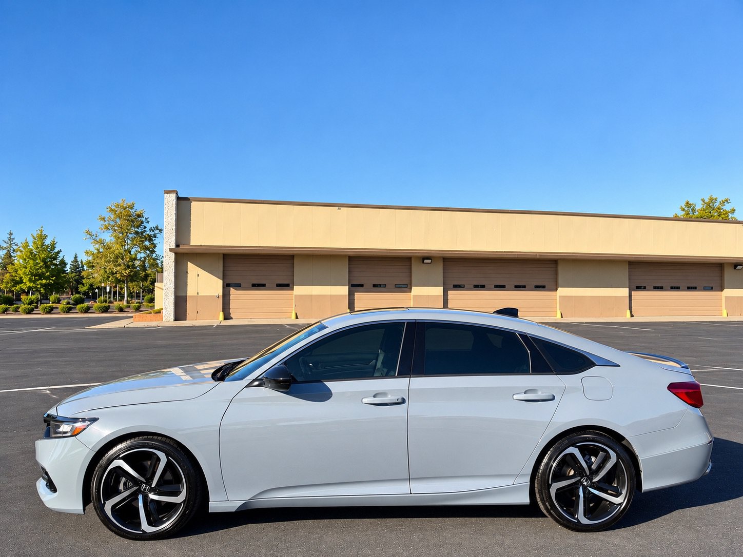 Used 2022 Honda Accord Sport image 4
