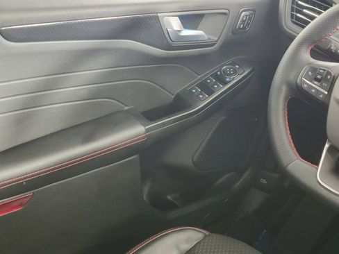 Used 2023 Ford Escape ST-Line Elite AWD/4WD image 32