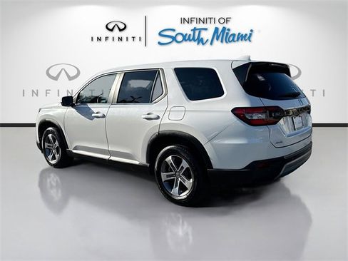 Used 2024 Honda Pilot EX-L image 5