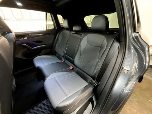 New 2026 Volkswagen Tiguan SE R-Line image 12