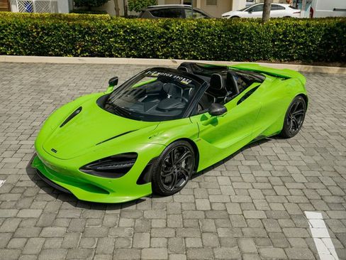 Used 2024 McLaren 750S Spider RWD image 10