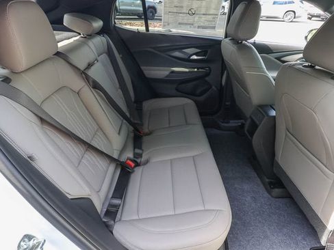 New 2026 Buick Envista Avenir FWD image 24