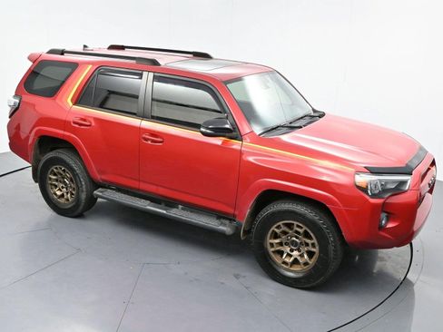 Used 2023 Toyota 4Runner 40th Anniversary SE AWD/4WD image 38
