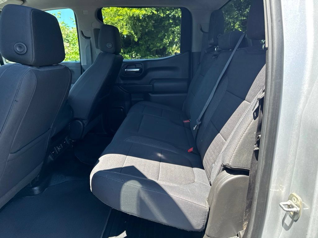 Used 2019 Chevrolet Silverado 1500 LT w/ Convenience Package AWD/4WD image 14