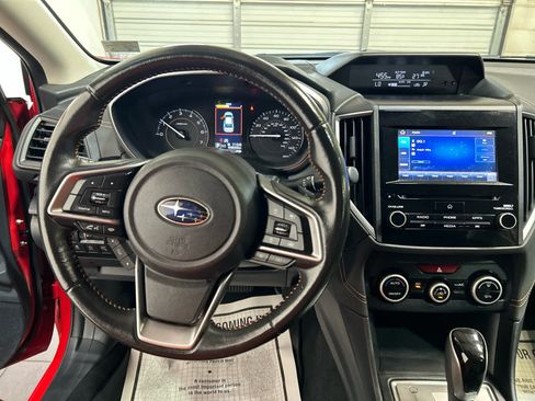 Used 2021 Subaru Crosstrek 2.0i Premium w/ Moonroof Package AWD/4WD image 9