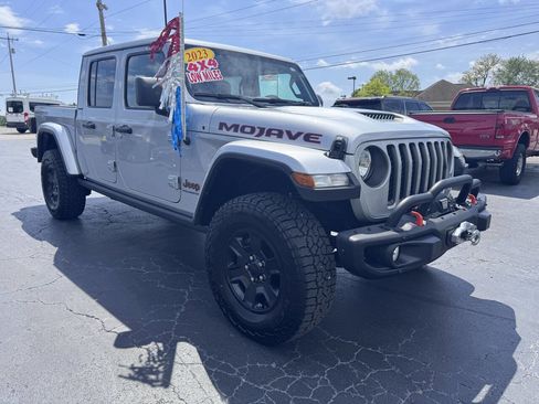 Used 2023 Jeep Gladiator Mojave w/ Trailer Tow Package AWD/4WD image 8