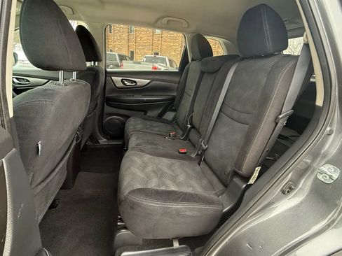 Used 2015 Nissan Rogue SV w/ SV Family Package image 25