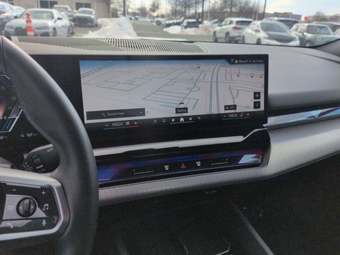 Used 2025 BMW i5 xDrive40 w/ M Sport Package image 30