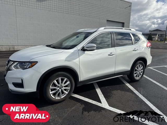 Used 2017 Nissan Rogue SV AWD/4WD image 2