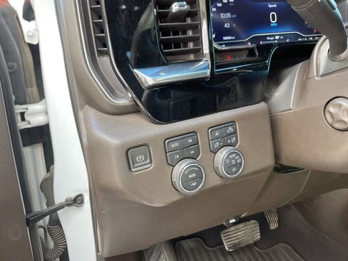 Used 2022 Chevrolet Silverado 1500 LTZ w/ LTZ Convenience Package II image 33