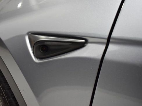 Used 2025 Tesla Model Y Long Range image 35