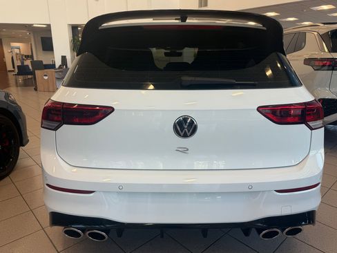 Used 2026 Volkswagen Golf AWD/4WD image 9