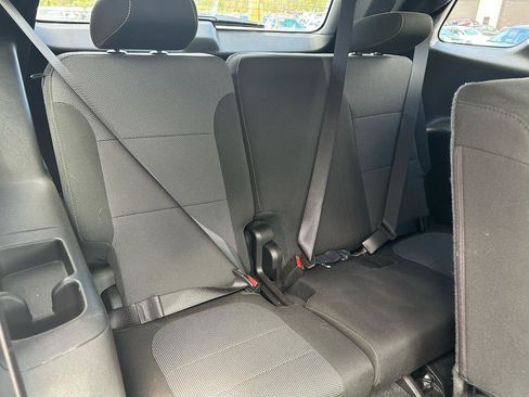 Used 2018 Chevrolet Traverse LS FWD image 13