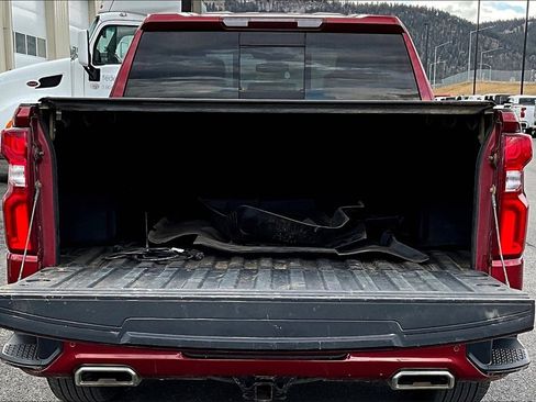 Used 2019 Chevrolet Silverado 1500 High Country image 30