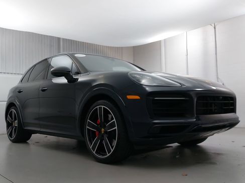 Certified 2021 Porsche Cayenne GTS image 9