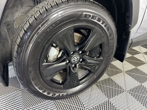 Used 2024 Toyota RAV4 XLE image 2