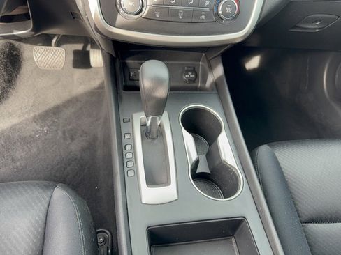 Used 2017 Nissan Altima 2.5 SR w/ Midnight Edition Package image 21