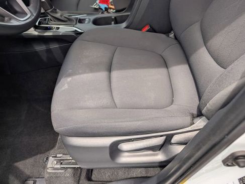 Used 2023 Toyota Corolla Cross LE FWD image 21