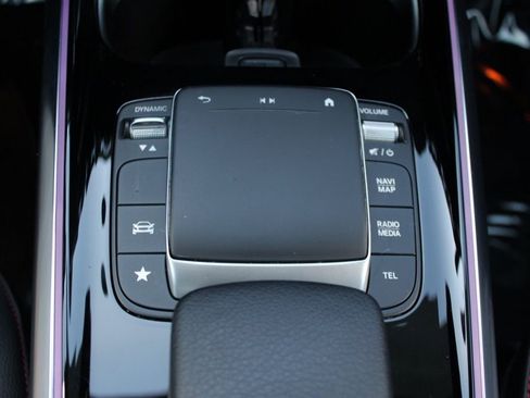 Certified 2023 Mercedes-Benz GLA 250 4MATIC image 32