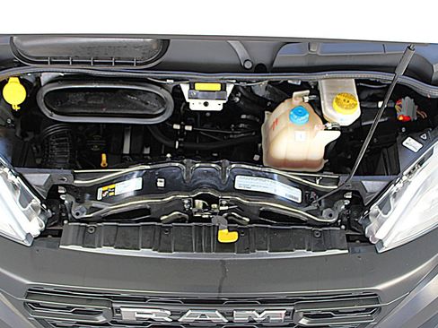 Used 2024 RAM ProMaster 2500 w/ Convenience Group image 39